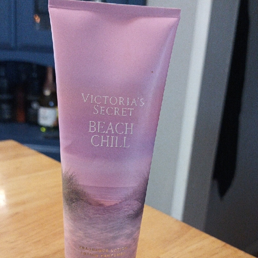Victoria's Secret Beach Chill Fragrance Lotion - Lavender